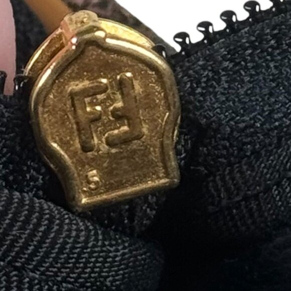 Vintage FENDI FF Logo Monogram Leather Mini Bag [MISSING STRAP]‎ - Picture 12 of 12